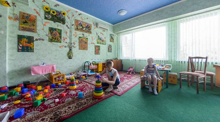 Санаторий Дубрава в Железноводске. Детская комната. Фото 2
